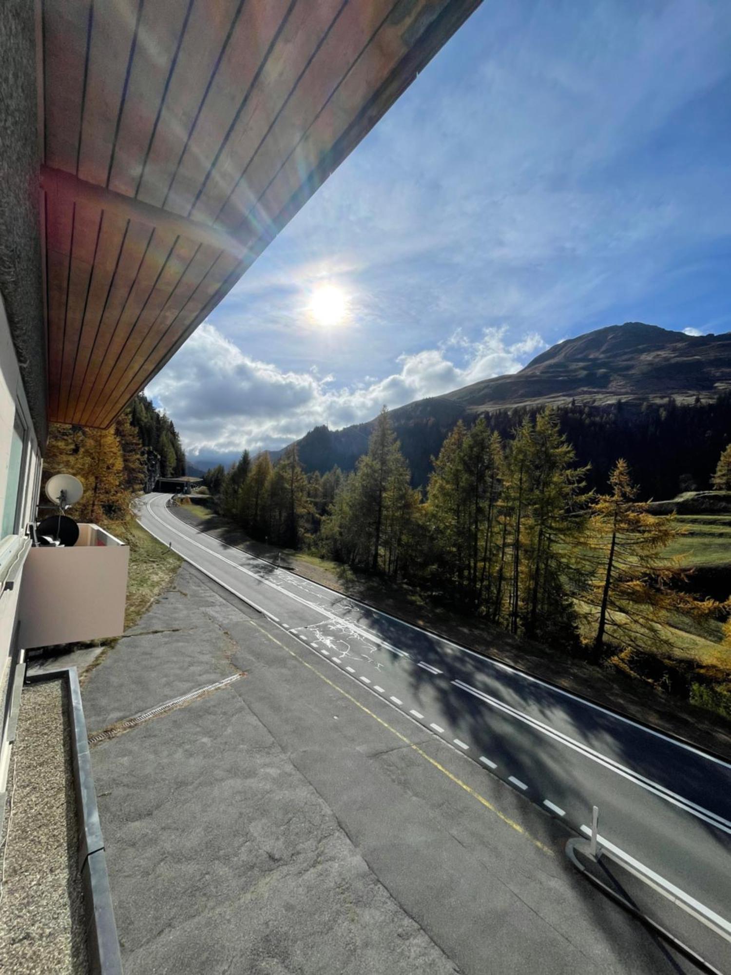 Les Nis Lägenhet Bourg-Saint-Pierre Exteriör bild
