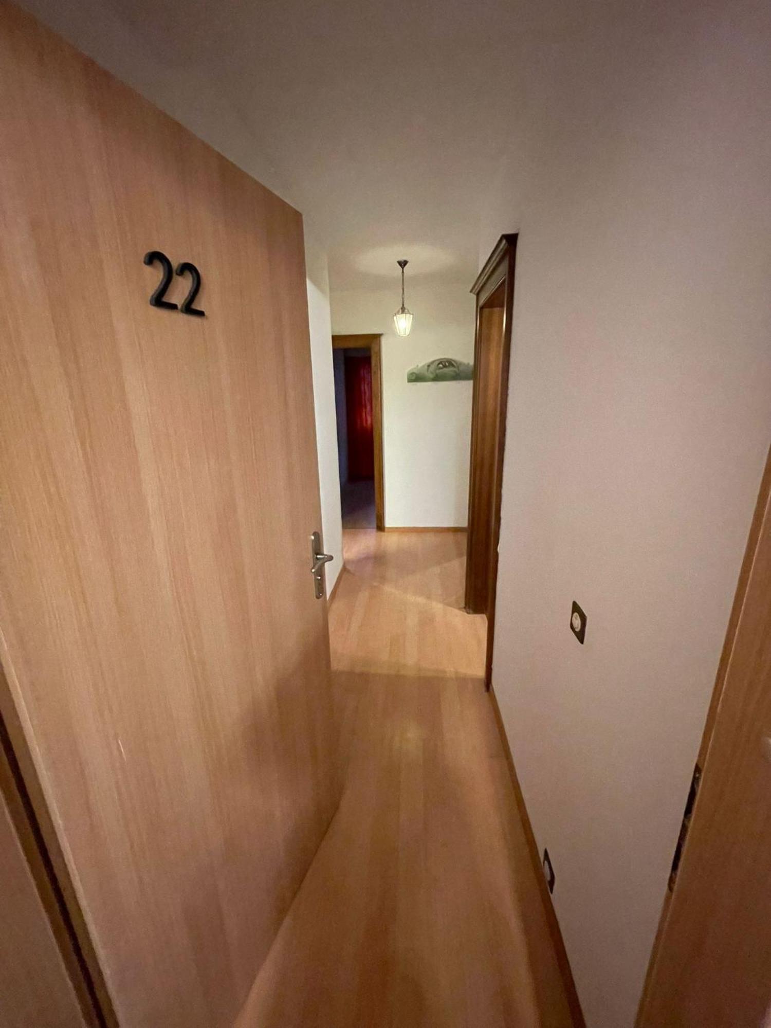 Les Nis Lägenhet Bourg-Saint-Pierre Exteriör bild
