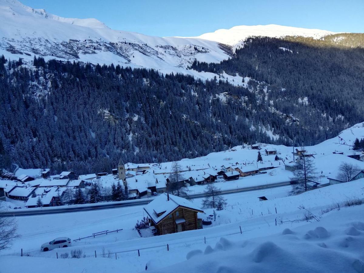 Les Nis Lägenhet Bourg-Saint-Pierre Exteriör bild